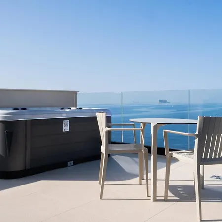 Deep Blu Boutique Hotel