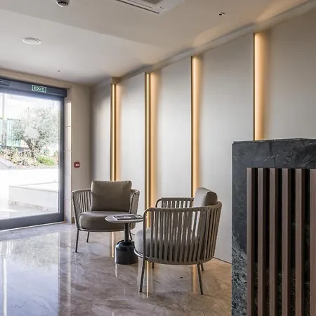 Deep Blu Boutique Hotel *