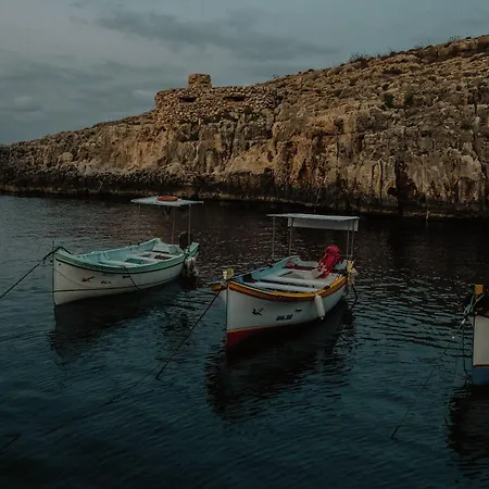 Deep Blu Boutique * Zurrieq