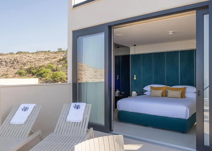 Deep Blu Boutique * Zurrieq