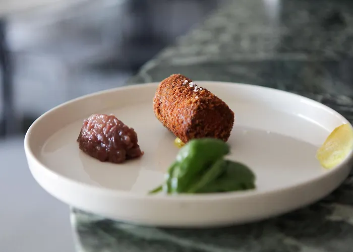 Отель Deep Blu Boutique Zurrieq